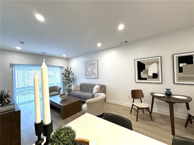 Building Photo - 89 Erie Rdg Dr