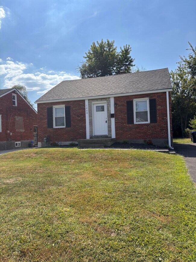 Primary Photo - 1408 Wurtele Ave