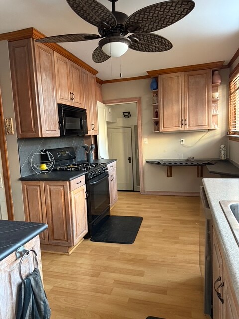 Building Photo - 2420 Simpson Ave