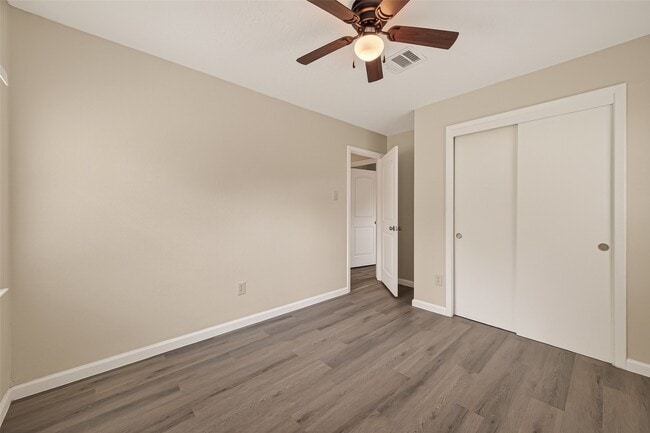 Building Photo - 14022 Rosecrest Dr