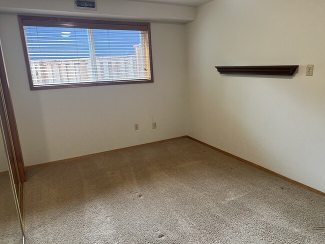 Building Photo - 11820 NW Marylee Ct
