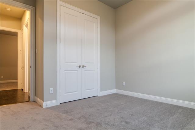 Building Photo - 8604 Pine Valley Dr