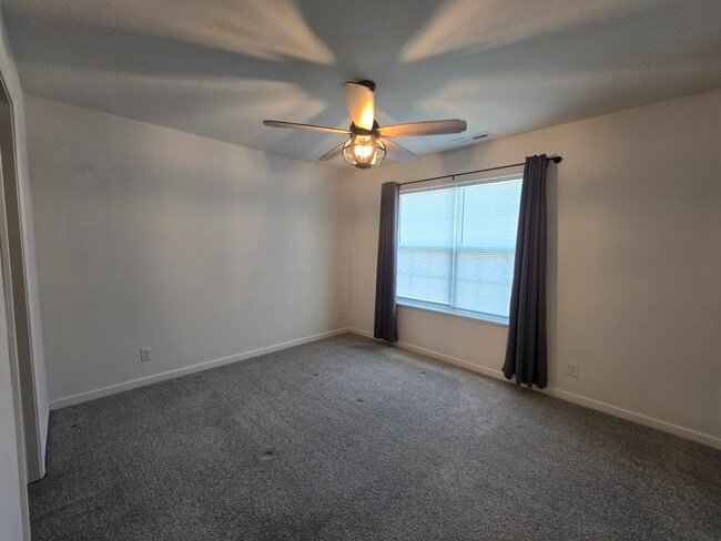 Building Photo - 7106 Country Club Hills Dr