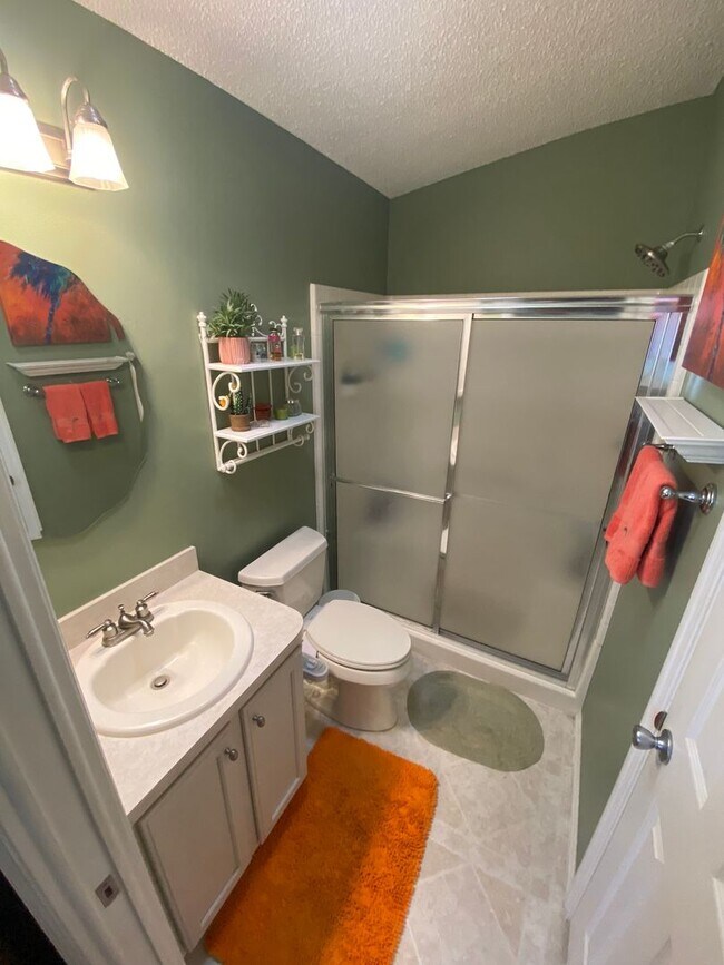 Building Photo - Location, Location, Location - ANNUAL LEASE in the Village of Belvedere