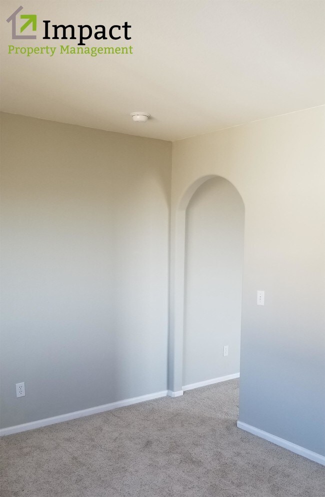 Building Photo - 11595 Crow Hill Dr