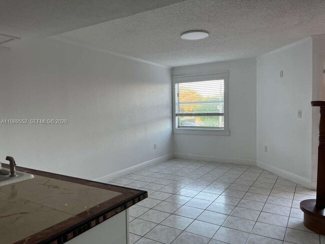 Building Photo - 1362 NW 24th Ave