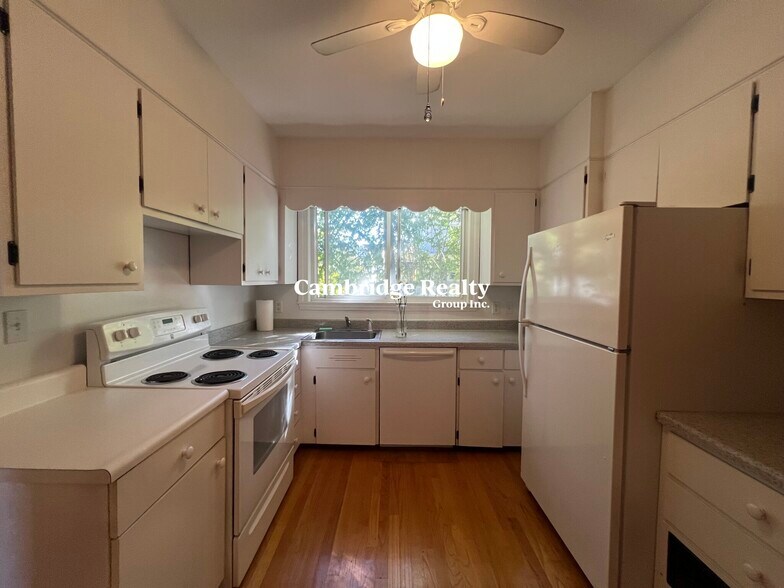 Primary Photo - 50 Marion Rd