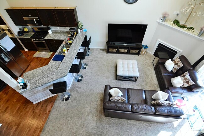Building Photo - 4481 Bridgeview Ln