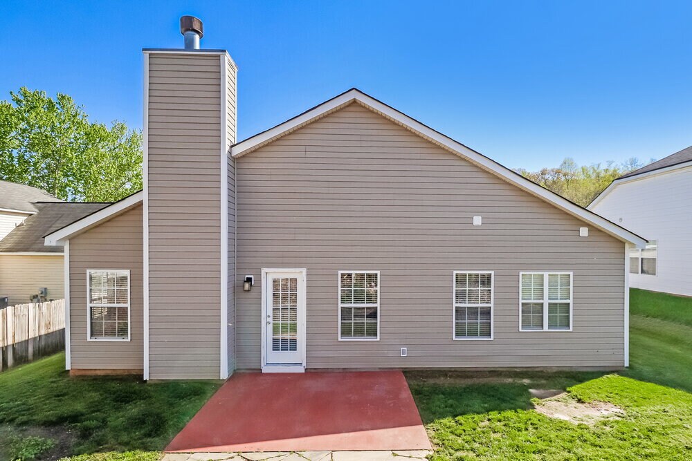 Building Photo - 110 Peterborough Dr