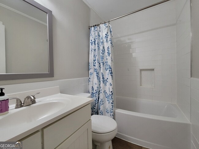 Building Photo - 189 Highland Dr