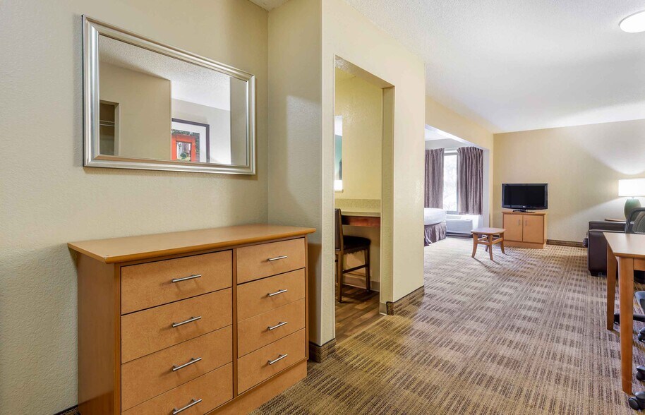 Building Photo - Furnished Studio-Raleigh - Cary - Regency ...