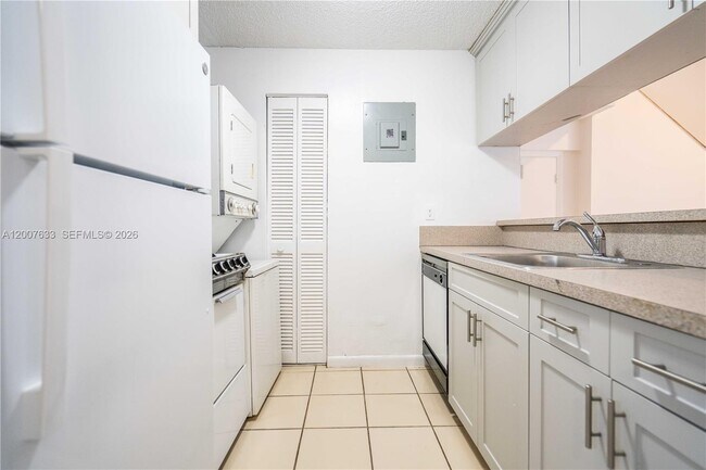 Building Photo - 600 N Rio Vista Blvd