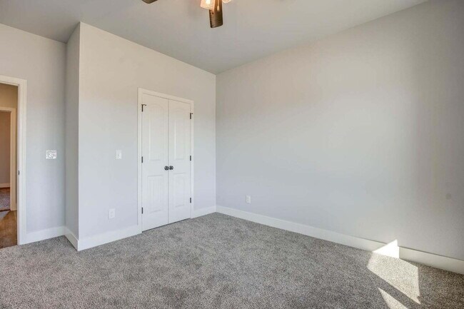 Building Photo - Pristine 3/2/2 in Frenship ISD, All Applia...