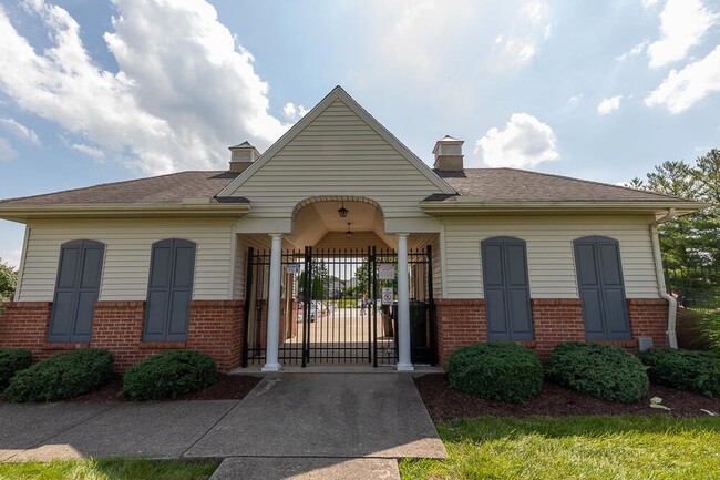 Building Photo - 2059 Arbor Springs Blvd