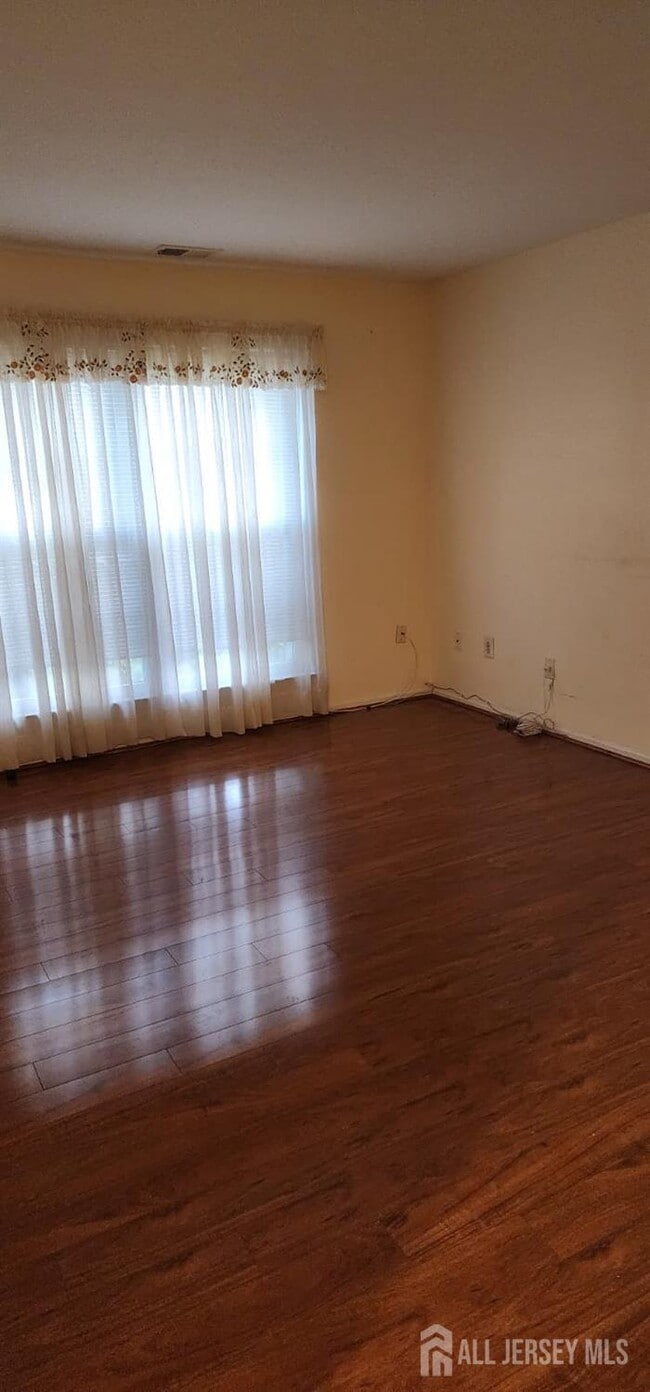 Building Photo - 161 Andover Pl