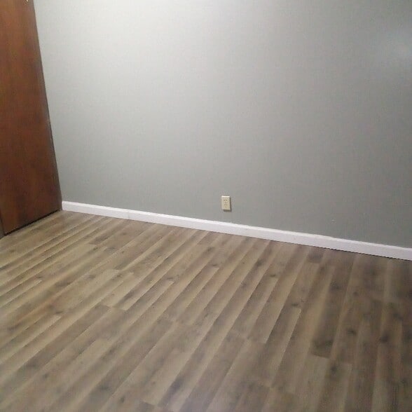 Building Photo - 1504 10th Ave