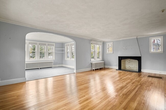 Building Photo - 28 Exmoor Rd