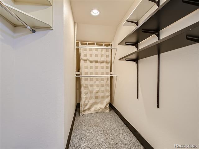 Building Photo - 1383 Briar Cir