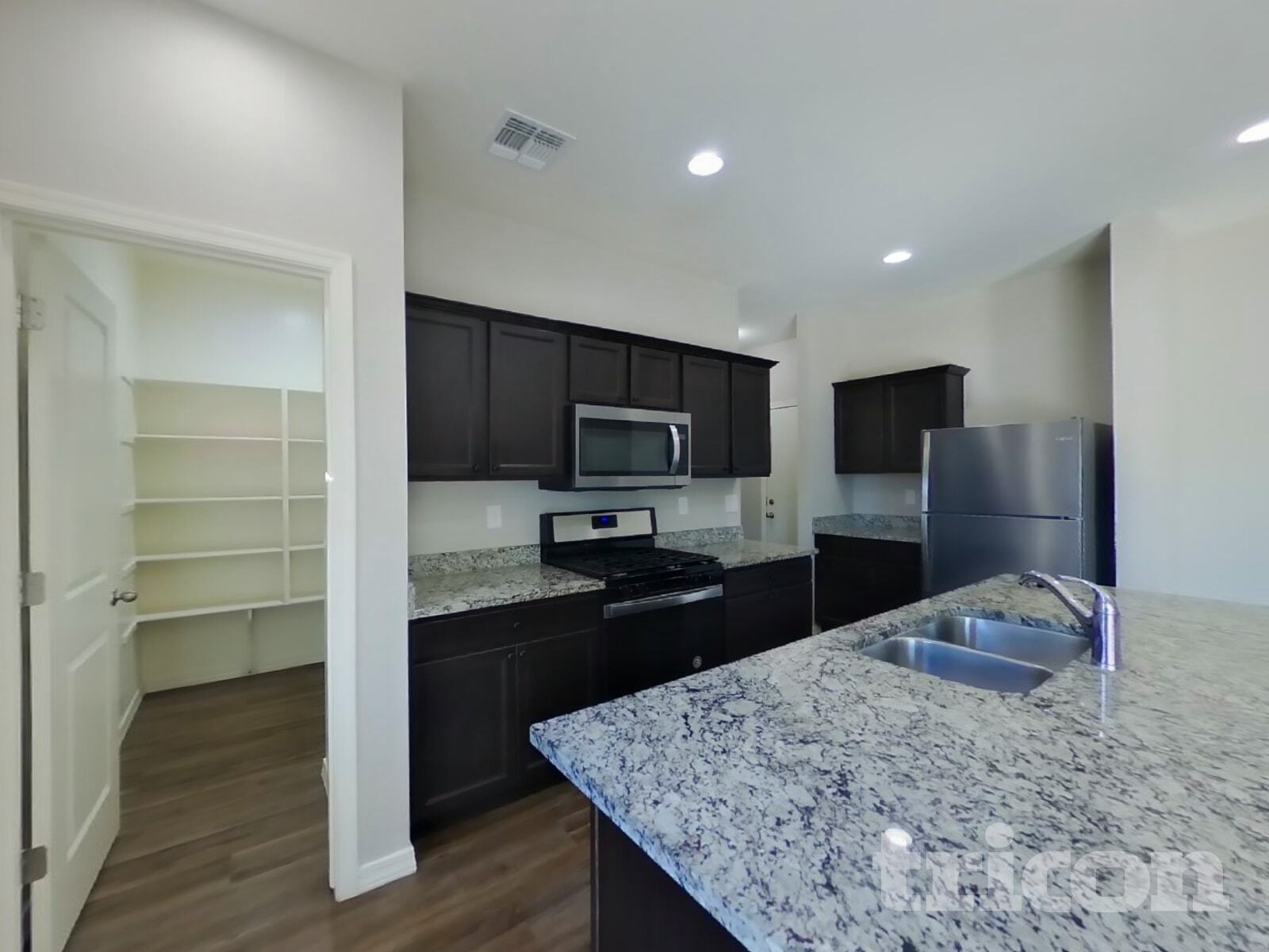 Building Photo - 4521 W Saddlebush Way