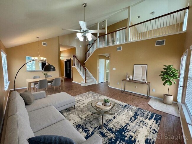 Building Photo - 5207 Bridgewood Dr