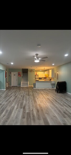 Building Photo - 4560 Persian Trl