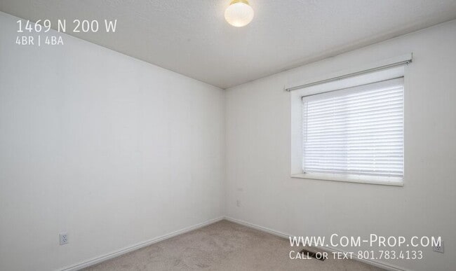 Building Photo - 1469 N 200 W St