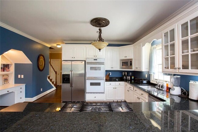 Building Photo - 2531 Old Salem Cir SE