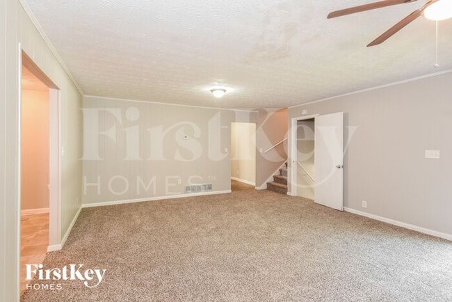 Building Photo - 6503 Tent Valley Dr