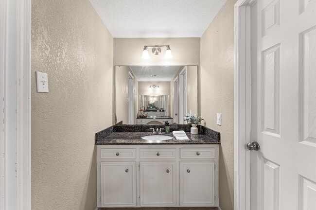 Building Photo - 427 Whitecap Dr