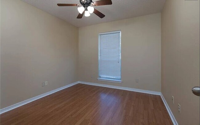 Building Photo - 8680 S Hamilton Bridges Dr
