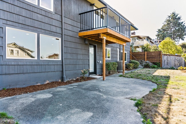 Building Photo - 3215 56th Ave SW