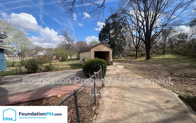 Building Photo - 2143 Vollintine Ave