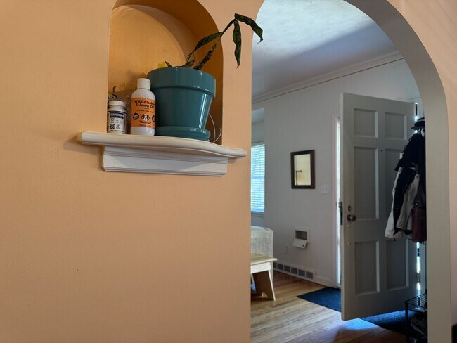 Building Photo - Charming Brick Ranch with Finished Basement & Fenced Yard