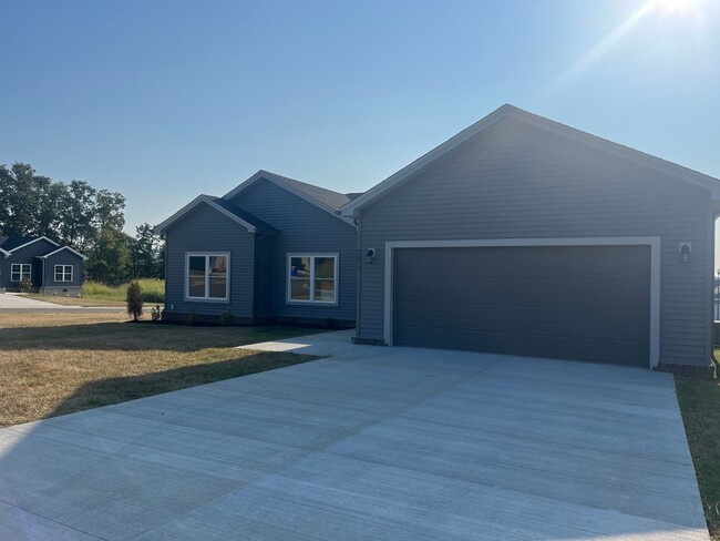 Building Photo - Three bedroom new construction home close ...