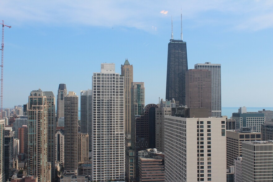 Building Photo - 405 N Wabash Ave