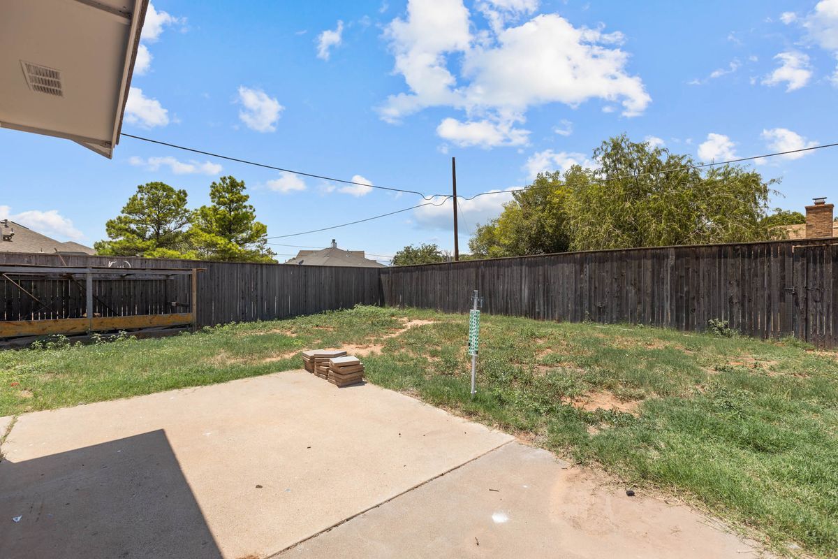 Building Photo - 5116 Canadian Ave