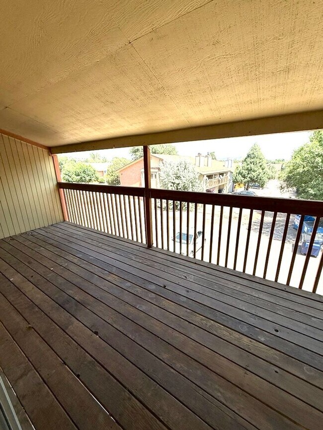 Building Photo - 4015 Stonedike Dr