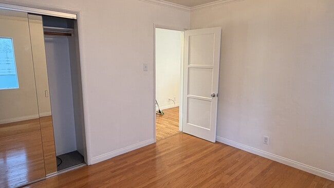 Building Photo - 257 Claremont Ave