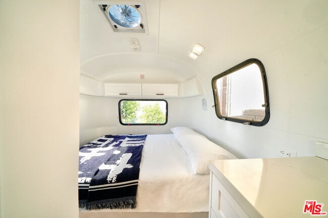 Building Photo - 3020 Corral Canyon Rd