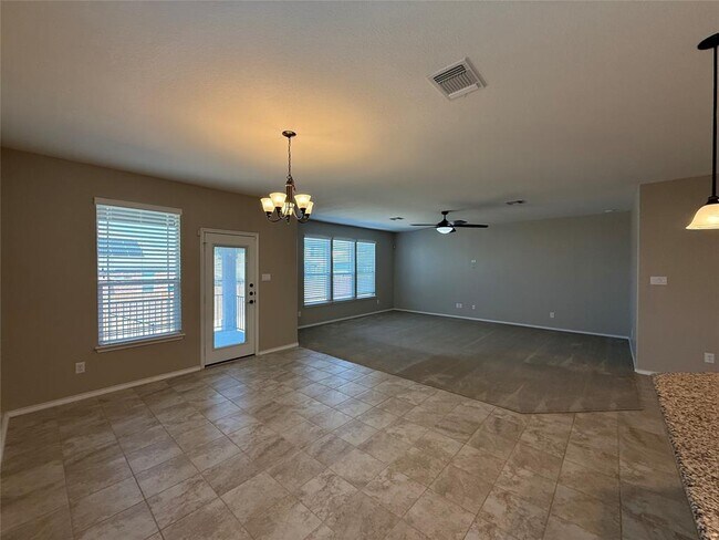 Building Photo - 334 Reunion Ln