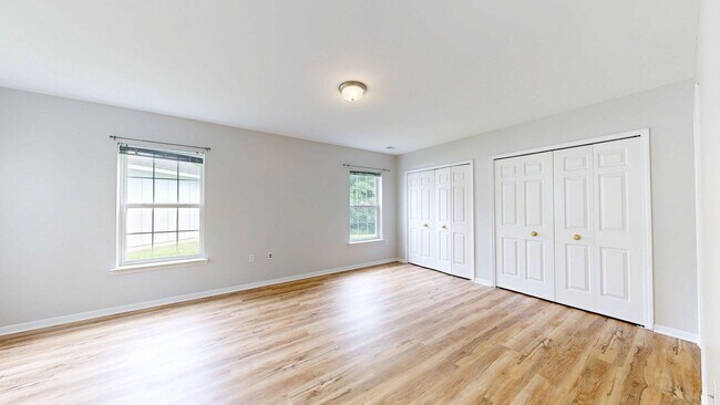 Building Photo - 2718 S Knightsbridge Cir