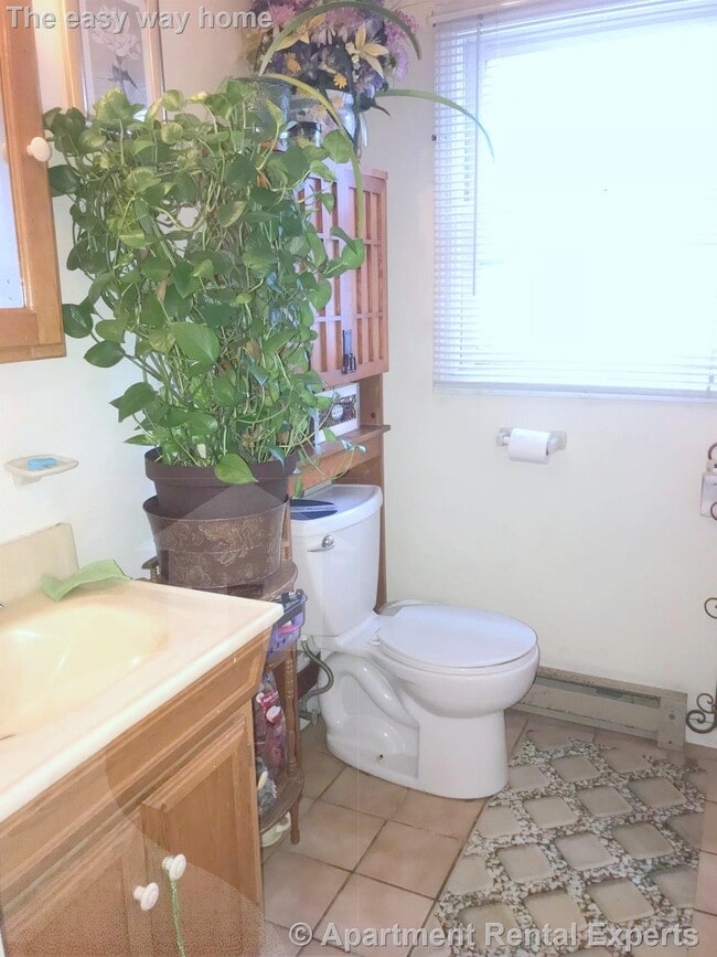 Building Photo - 7 Myrtle St