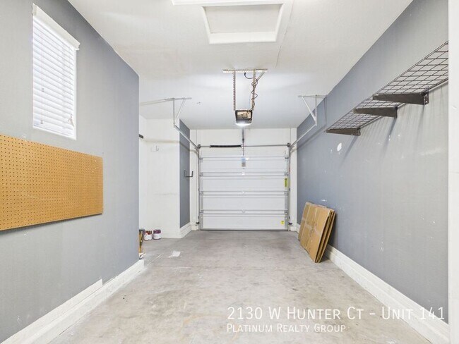 Building Photo - 2130 W Hunter Ct