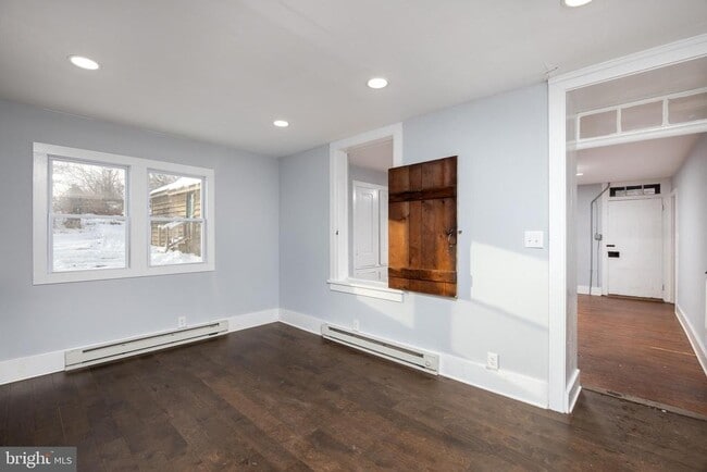 Building Photo - 6192 Lower York Rd