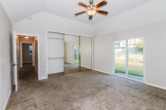 Building Photo - 18115 Brooknoll Dr