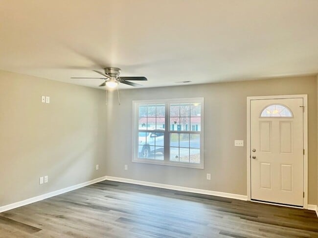 Building Photo - Idlewood Court #6