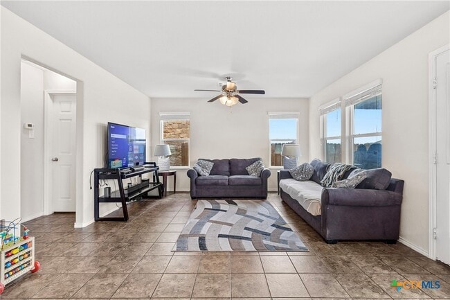 Building Photo - 3306 Lorne Dr