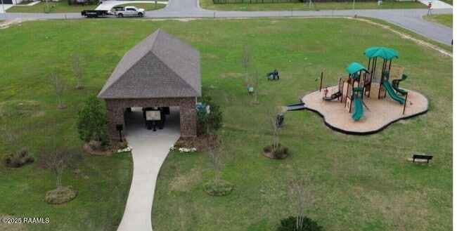 Building Photo - 109 Easy Rock Landing Dr