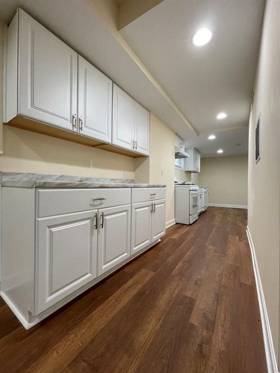 Building Photo - 2106 Pawnee Dr SE