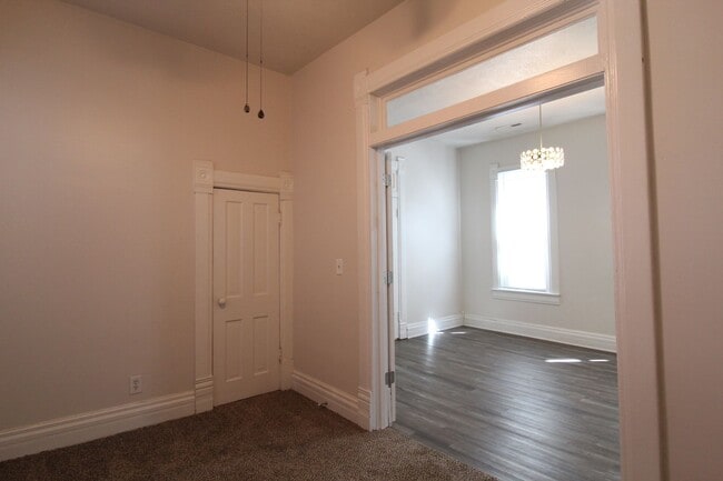 Building Photo - 1 Bedroom 1 Bath House In The Strawberry Hill Neighborhood